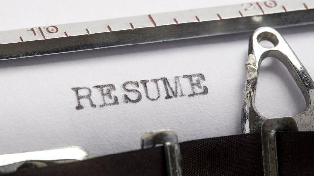 Ask LH: Should I Use A Paper Resume Or An Online One?