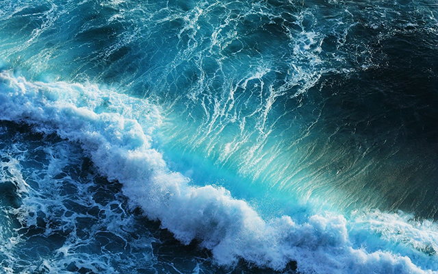 Weekly Wallpaper: Ride The OS X Mavericks Wallpaper (And Other Giant Waves)