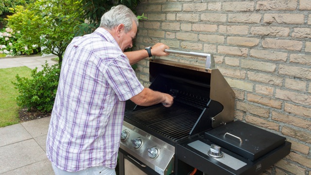 Cook Almost Anything Outdoors By Using Your BBQ As An Oven
