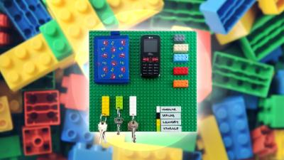 How To Build A LEGO Organiser For Your Keys And Everyday Items