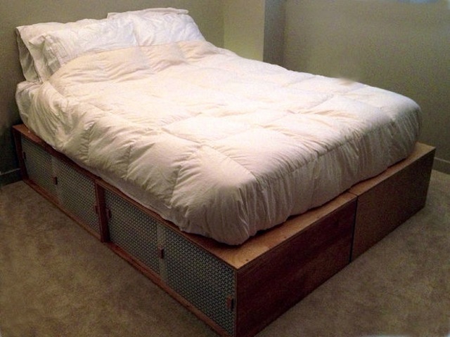 How To Build A Modern, Space-Saving Box Bed
