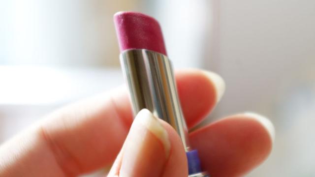 Fix A Broken Lipstick With A Blow Dryer