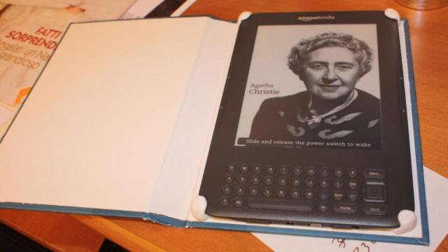Turn An Old Book Cover Into A Tablet Or Ereader Case With Sugru