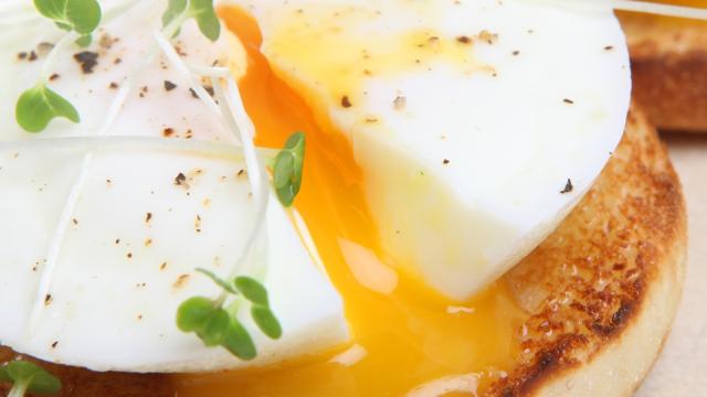 Poach An Egg In Instant Miso For A Quick, Savoury Breakfast