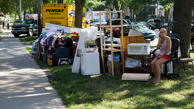 Get Rid Of Excess Clutter By Pretending You’re Moving