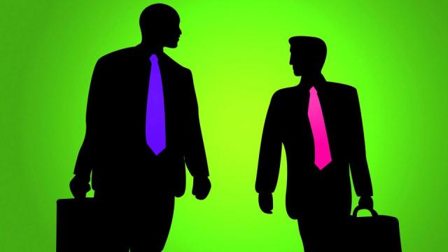 Mimic Your Boss’s Body Language To Build Rapport And Get Ahead