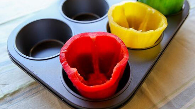 Use A Muffin Tray To Cook Stuffed Capsciums Without The Mess