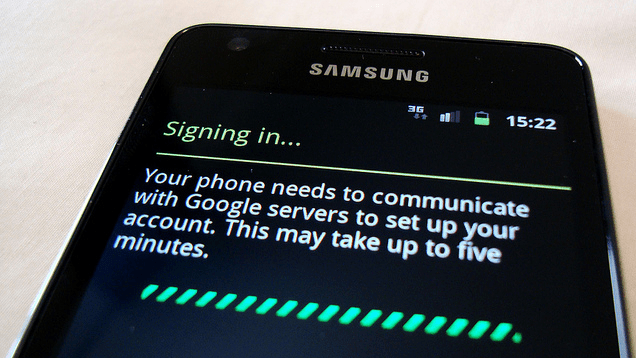 How To Set Up A Smartphone For Someone Who’s Never Used One