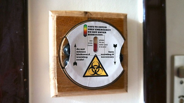 Save People’s Noses With A DIY Bathroom Warning Timer