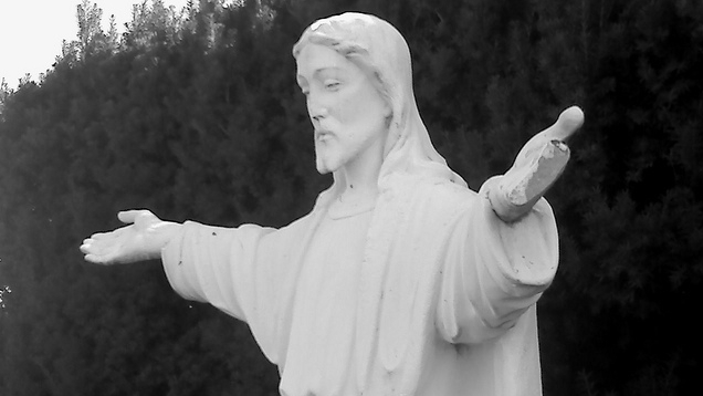 Remember The ‘Jesus Pose’ To Connect With Your Audience