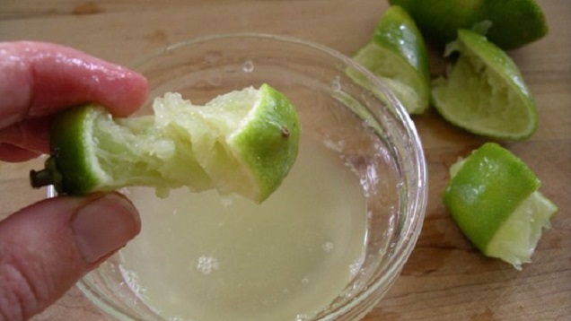 Get Every Last Drop Of Juice Out Of A Lime With This Technique
