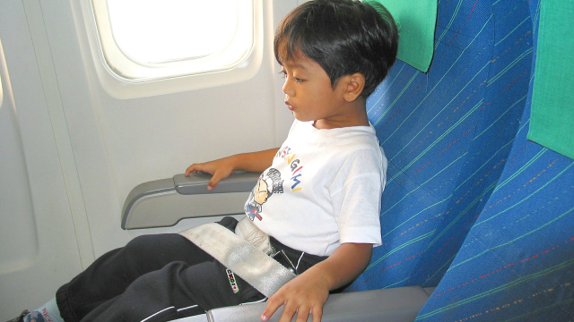 Seat Kids Near The Plane’s Engine To Keep Them Calm While Flying