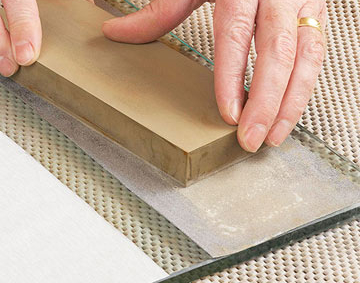 Flatten Your Sharpening Stone To Maintain A Fine Knife Edge 