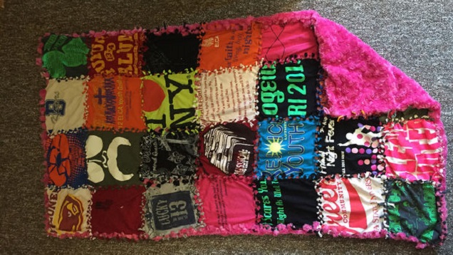 Turn Your Old T-Shirts Into A Memory Blanket, No Sewing Required