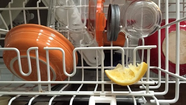 Make Dishes Fresh And Sparkly With A Lemon Wedge In The Dishwasher