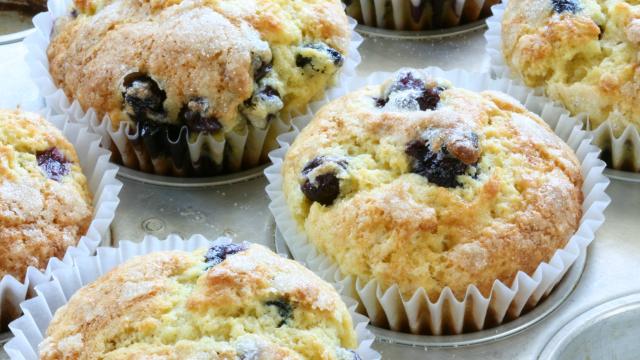 Coat Blueberries In Flour To Prevent Soggy-Bottomed Muffins
