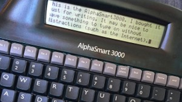 Use An Old, Cheap Word Processor As A Distraction-Free Writing Tool