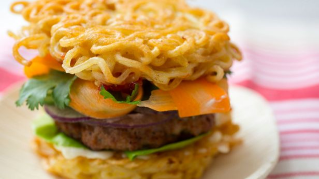 How To Make Ramen Noodle Burgers At Home