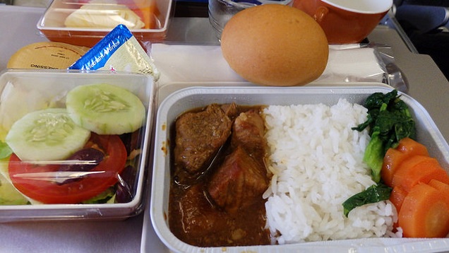 Why Food Tastes So Bland On An Aeroplane (And How To Make It Better)
