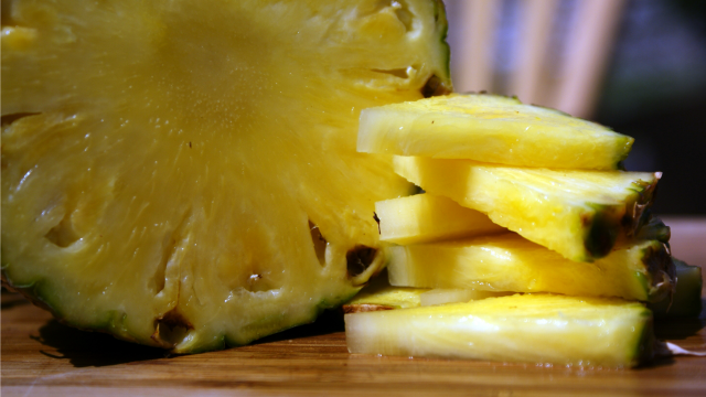 Get A Sweeter, Juicier Pineapple By Flipping It Upside Down