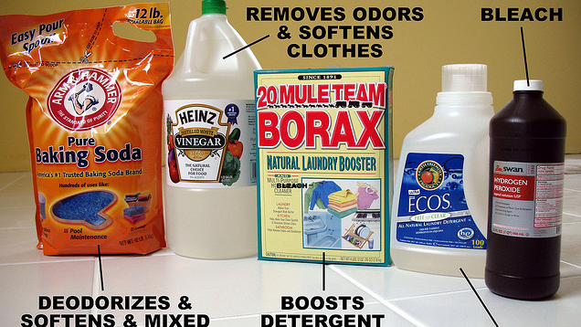 Add Baking Soda Or Vinegar To The Washing Machine To Avoid Allergy Problems