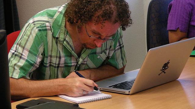 An Ex-Microsoft Engineer’s Advice To Programmers: Learn How To Write