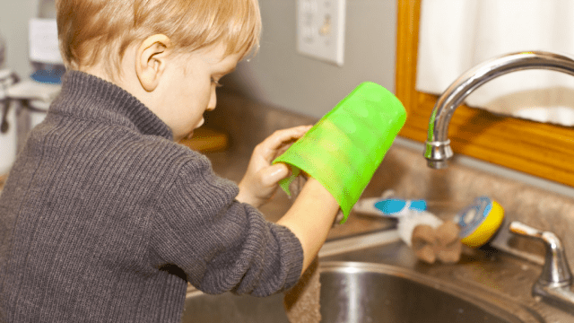 Institute An ‘Hour Of Clean’ Every Day To Get Your Kids To Help With Chores