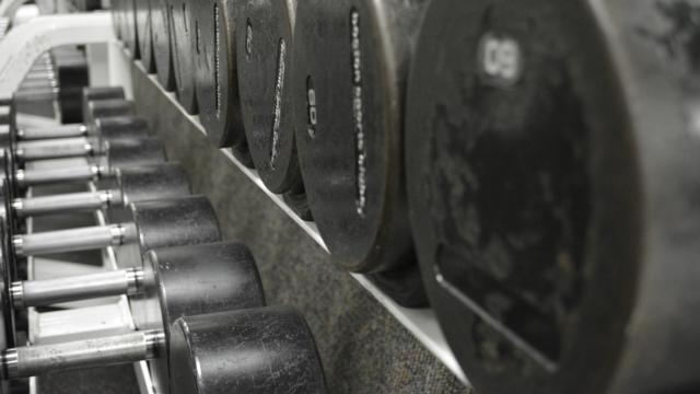 How To Know When To Move Onto Heavier Weights In The Gym