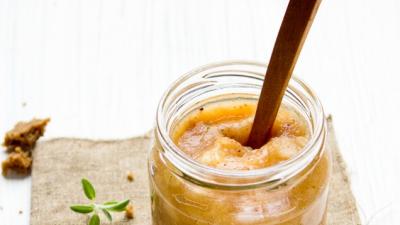 Upgrade Apple Sauce With A Bit Of Maple Syrup