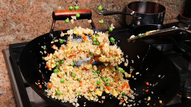 Make Perfect Fried Rice With Help From A Small Fan