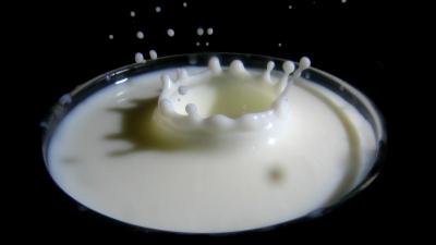 Save Nearly Expired Milk From The Trash By Making Milk Jam