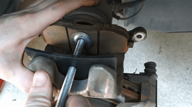 How To Change Your Car’s Brake Pads