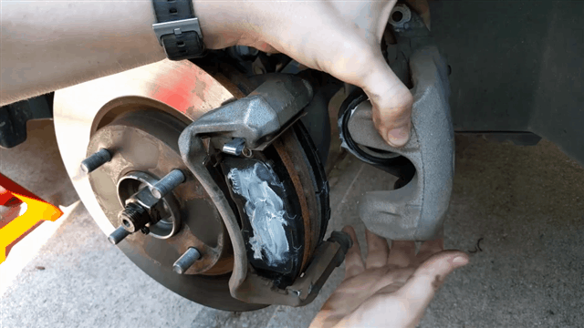 How To Change Your Car’s Brake Pads