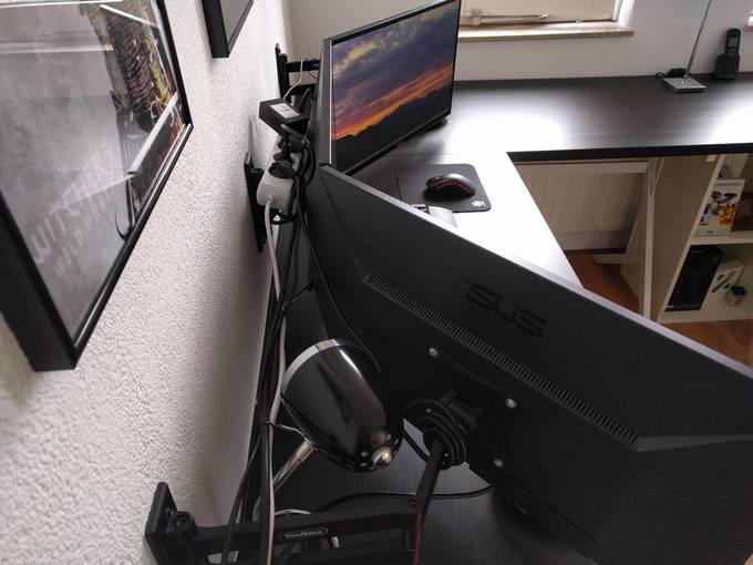 The Gamer’s Triple Monitor Workspace