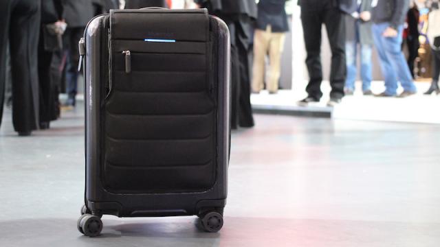 What Baggage Handlers Recommend When Buying Luggage
