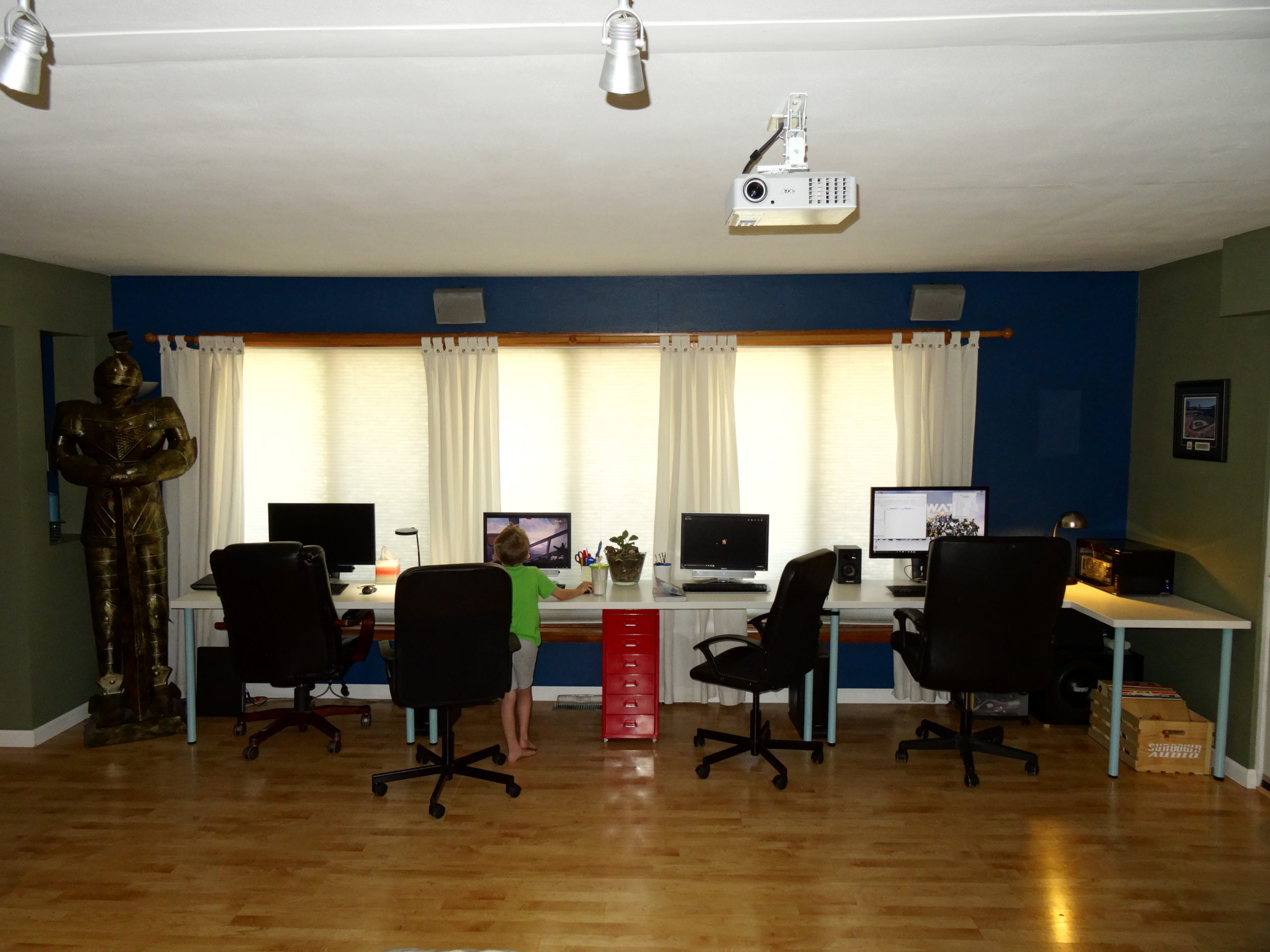 The Family Work And Gaming Space