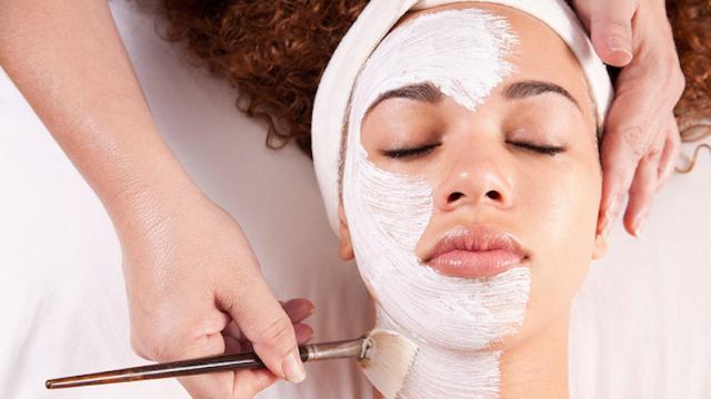 ‘Natural’ Beauty Products Can Be Bad For Your Skin, Too