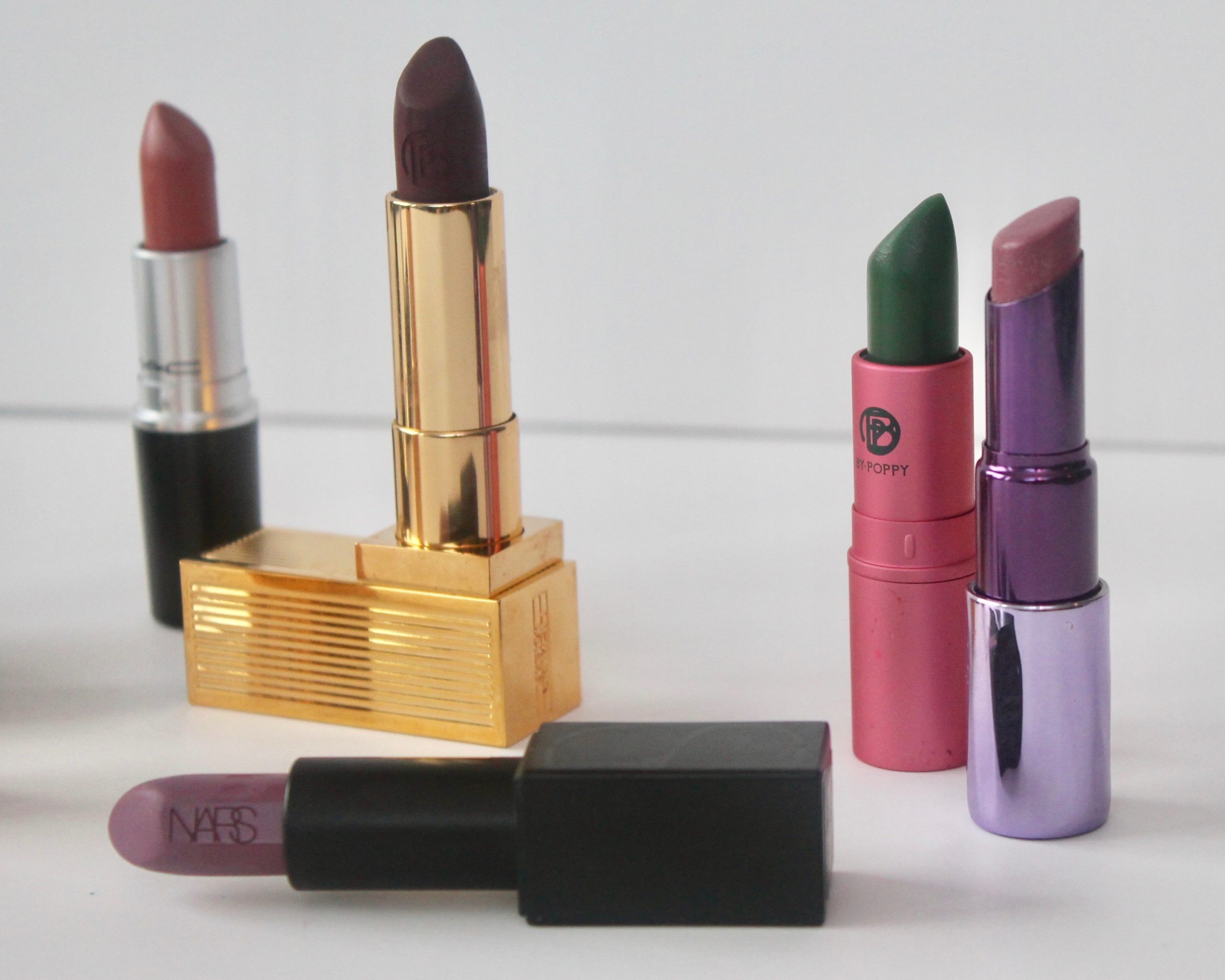 Everything You Need To Know About Lipstick And How To Apply It