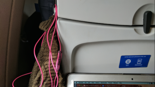 Here’s What The Hook By Your Aeroplane Tray Table Is For
