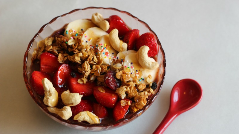You’re Only 4 Steps Away From Creating The Perfect Acai Bowl