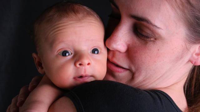 Even If You Feel Like A Jerk, Don’t Let People Kiss Your Newborn   