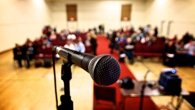 Use The Microphone When Public Speaking