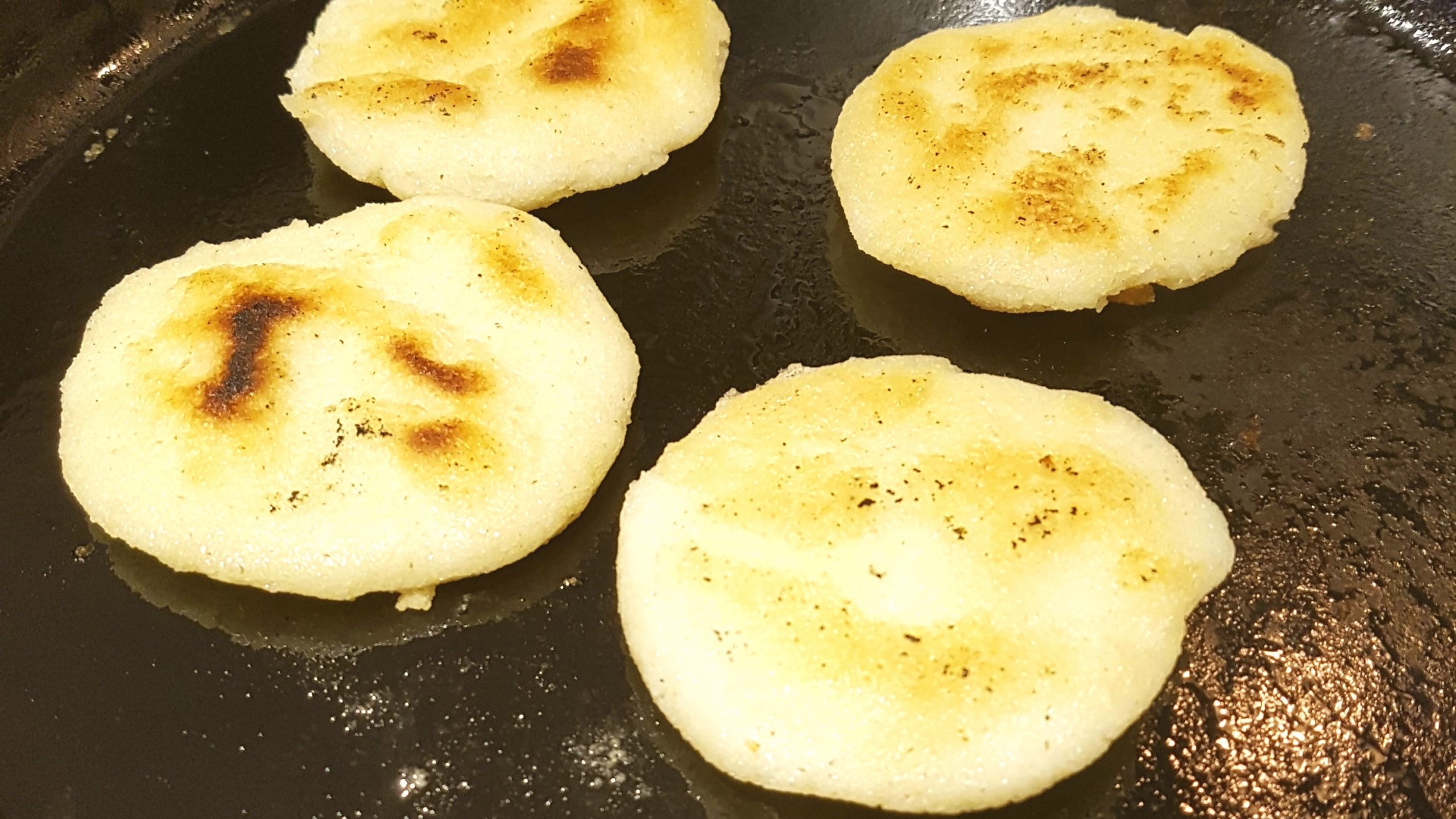 These Easy Skillet Arepas Make Leftovers A Lot More Appetising