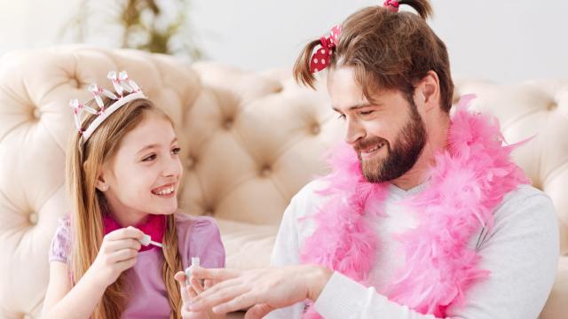 How To Make Peace With Your Daughter’s Pink Princess Phase   