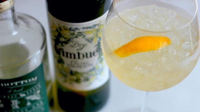 3-Ingredient Happy Hour: Julia Child’s Favourite Martini