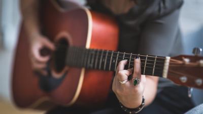 How To Tune Your Guitar Using Alexa
