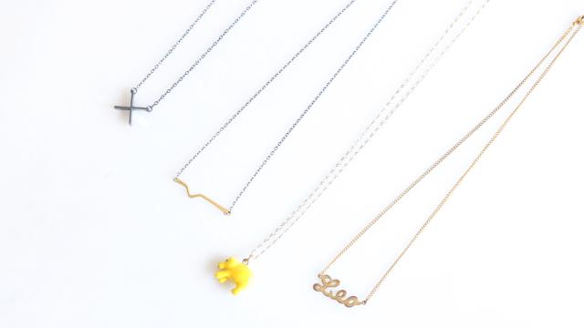 How To Pack Necklaces So They Don’t Tangle