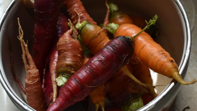 Do Ugly Produce Boxes Really Reduce Food Waste?