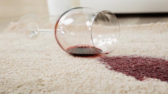 Use Bicarb Soda And Vinegar To Clean Your Carpet