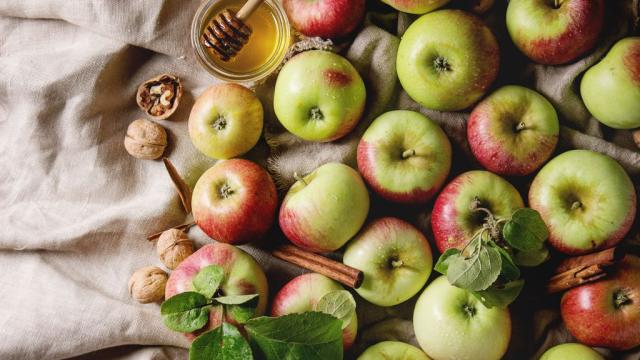 This Aussie Family Created A Waste-Free Apple Juice To Help Local Farmers